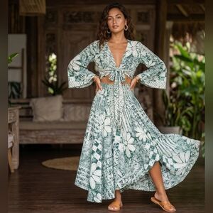 Two-Piece Botanical Bell-Sleeve Set